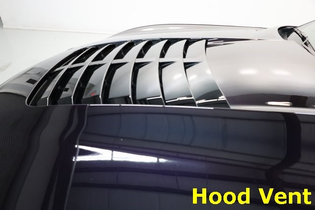 Ford Mustang Vehicle Image 38