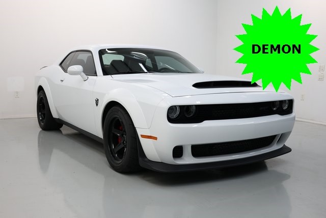 Dodge Challenger Vehicle Image 11