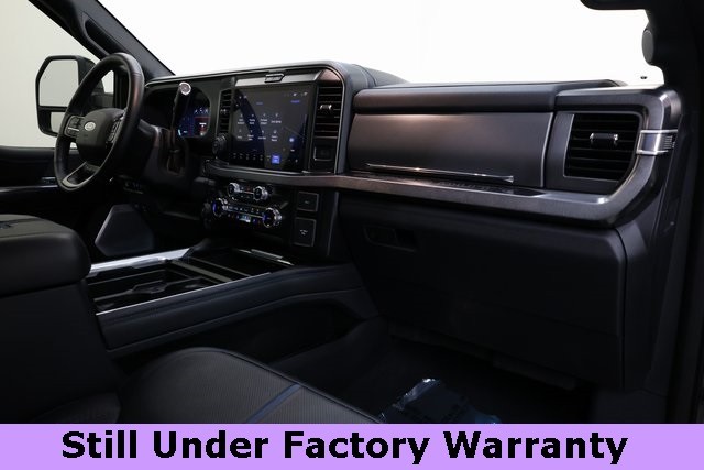 Ford Super Duty F-250 SRW Vehicle Image 16