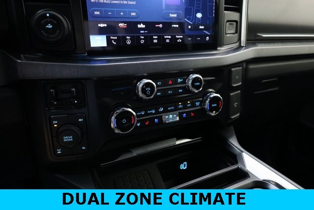 Ford Super Duty F-250 SRW Vehicle Image 38