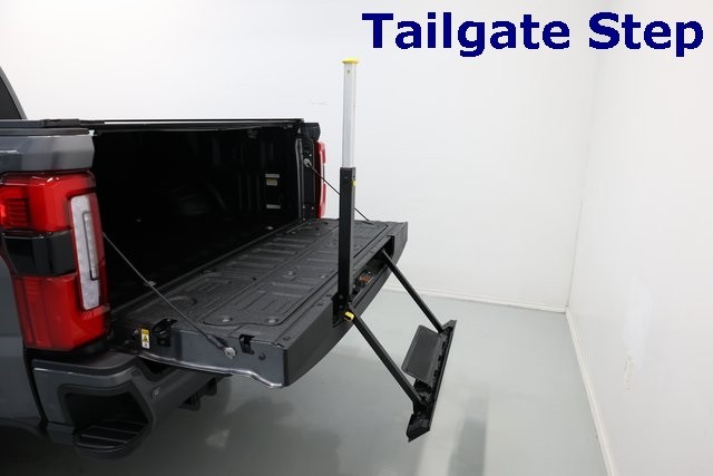 Ford Super Duty F-250 SRW Vehicle Image 50