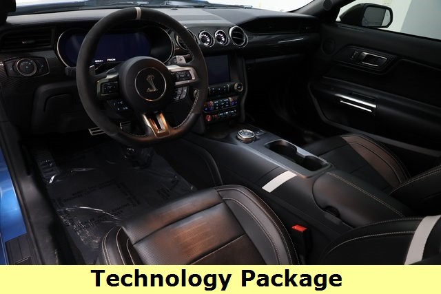 Ford Mustang Vehicle Image 09
