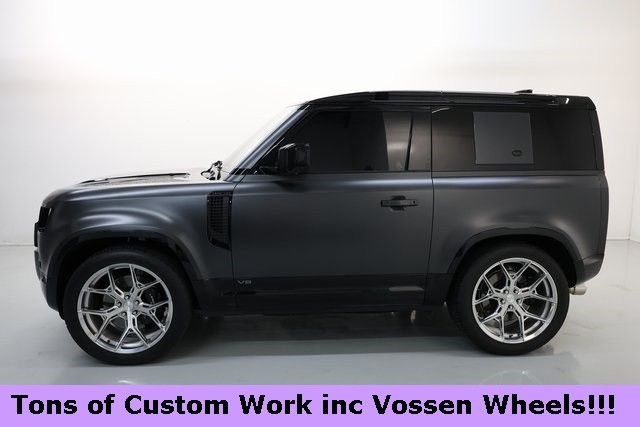 Land Rover Defender 90 Vehicle Image 10