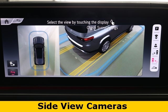 Mercedes-Benz GLS Vehicle Image 21