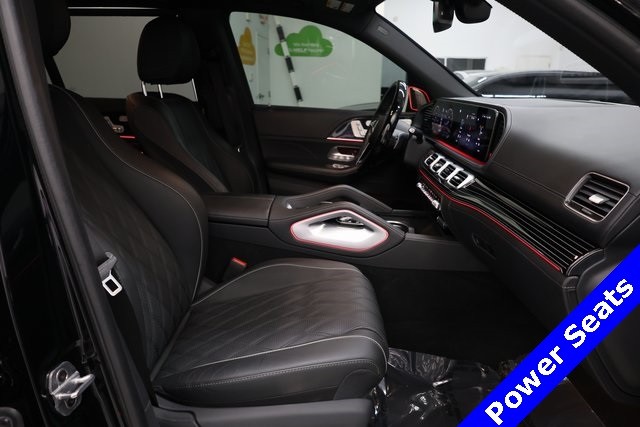 Mercedes-Benz GLS Vehicle Image 38