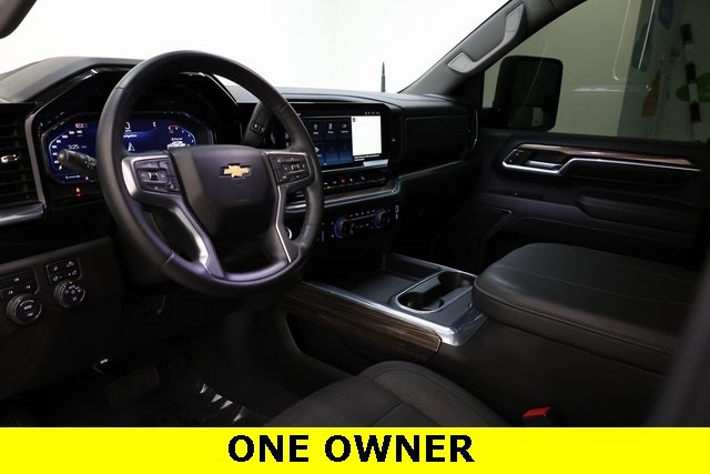 Chevrolet Silverado 2500HD Vehicle Image 08