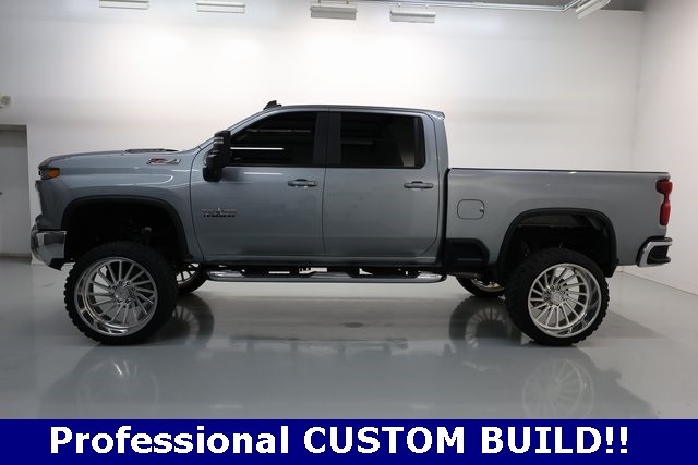 Chevrolet Silverado 2500HD Vehicle Image 10