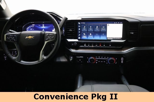 Chevrolet Silverado 2500HD Vehicle Image 13
