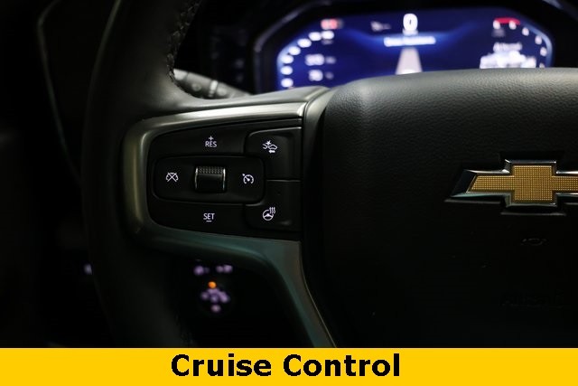 Chevrolet Silverado 2500HD Vehicle Image 38