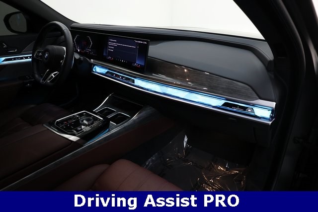 BMW 7 Series Vehicle Image 13