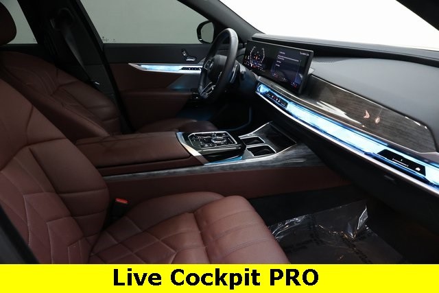 BMW 7 Series Vehicle Image 17