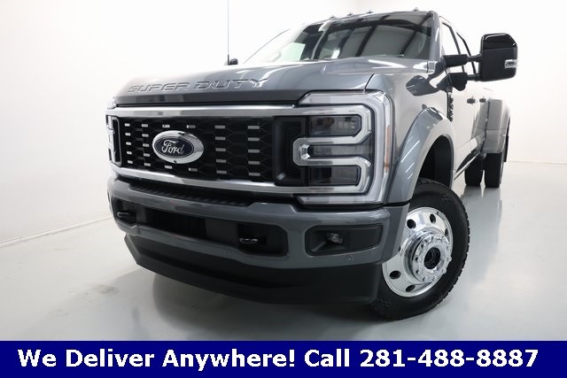 Ford Super Duty F-450 DRW Vehicle Image 02