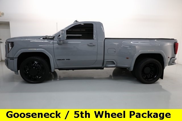 GMC Sierra 3500HD Vehicle Image 18