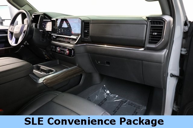 GMC Sierra 3500HD Vehicle Image 20