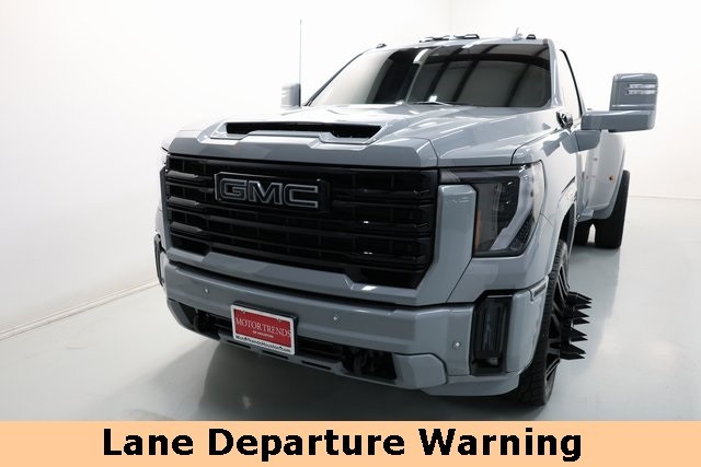 GMC Sierra 3500HD Vehicle Image 32