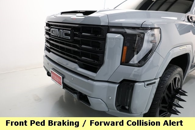GMC Sierra 3500HD Vehicle Image 33