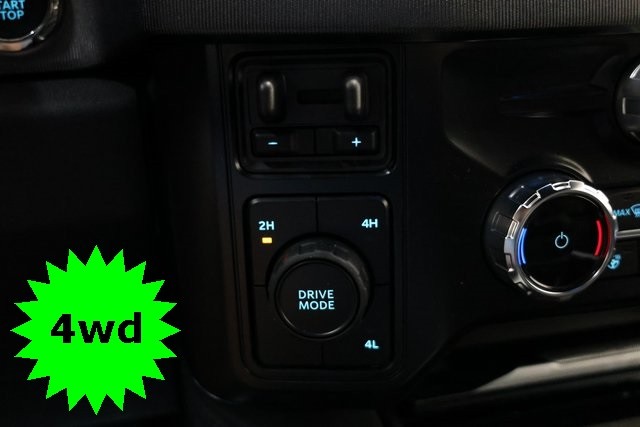 Ford Super Duty F-450 DRW Vehicle Image 26