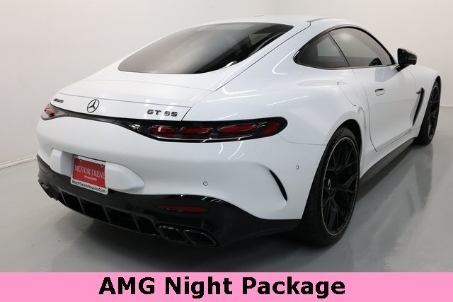 Mercedes-Benz AMG GT Vehicle Image 12