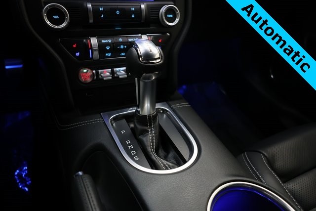 Ford Mustang Vehicle Image 21
