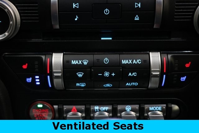 Ford Mustang Vehicle Image 33