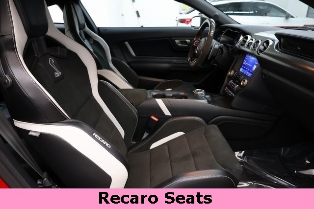 Ford Mustang Vehicle Image 16