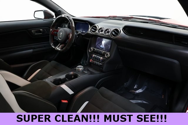 Ford Mustang Vehicle Image 18