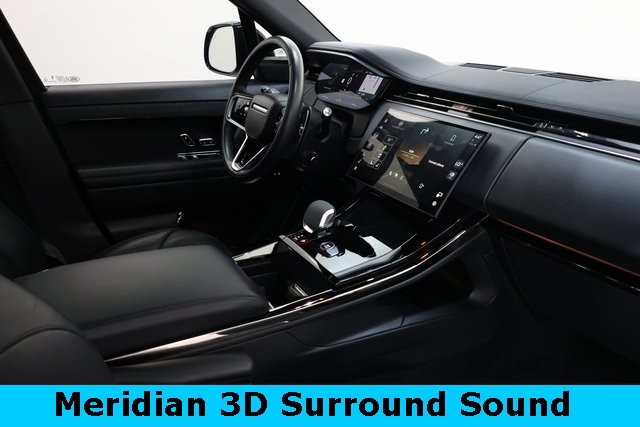 Land Rover Range Rover Sport Vehicle Image 11