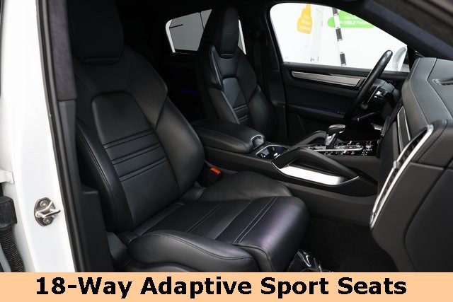 Porsche Cayenne Vehicle Image 13