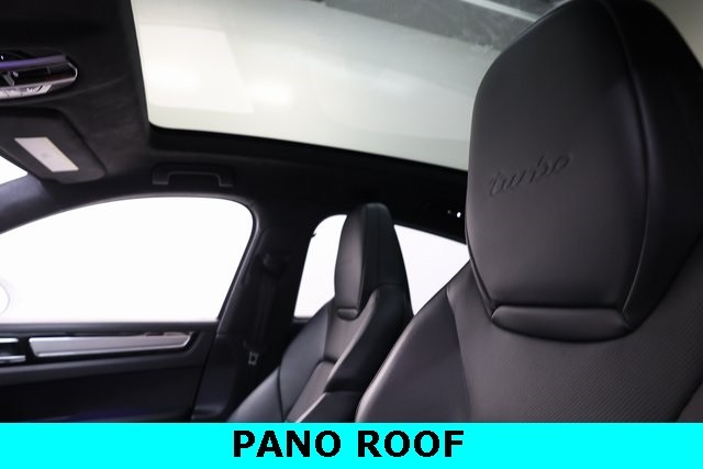 Porsche Cayenne Vehicle Image 22