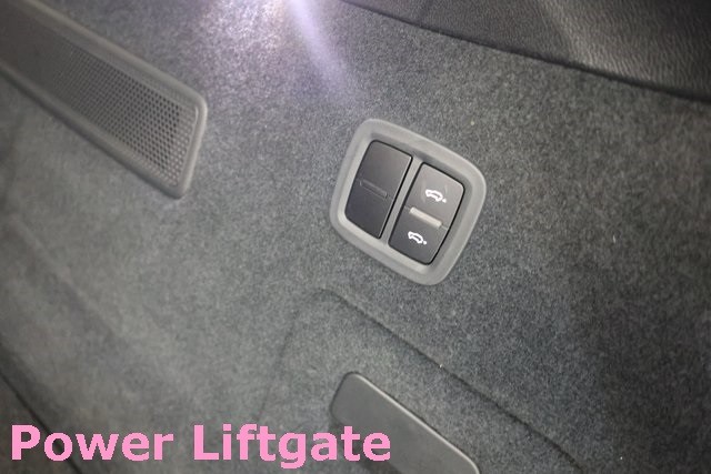 Porsche Cayenne Vehicle Image 47