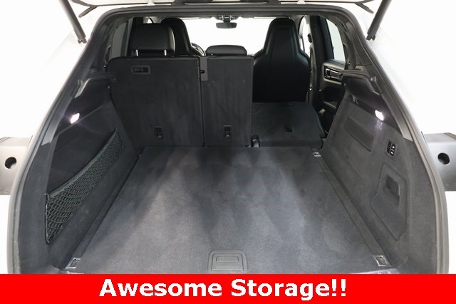 Porsche Cayenne Vehicle Image 48