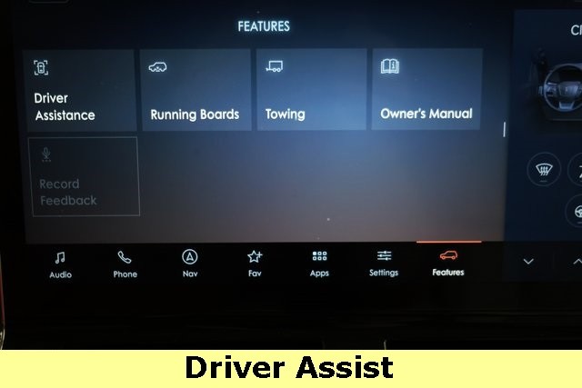 Lincoln Navigator L Vehicle Image 26
