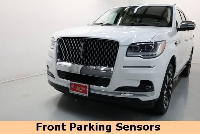 Lincoln Navigator L Vehicle Image 27