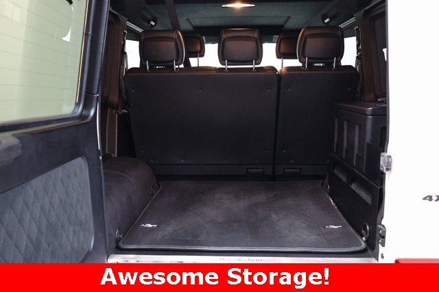Mercedes-Benz G-Class Vehicle Image 38