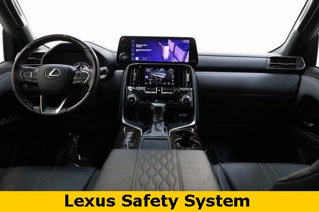 Lexus LX Vehicle Image 10