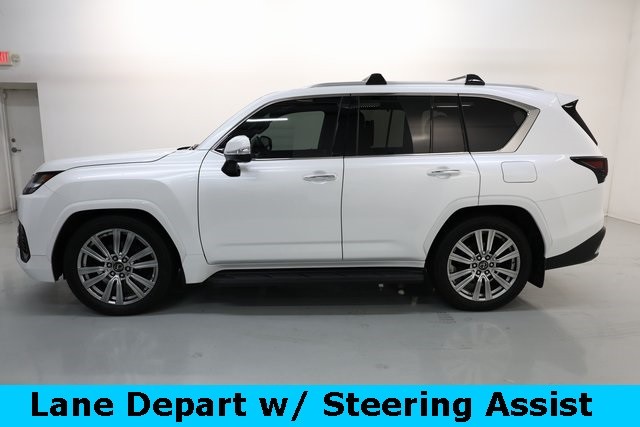 Lexus LX Vehicle Image 25