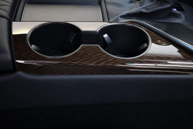 Lexus LX Vehicle Image 32