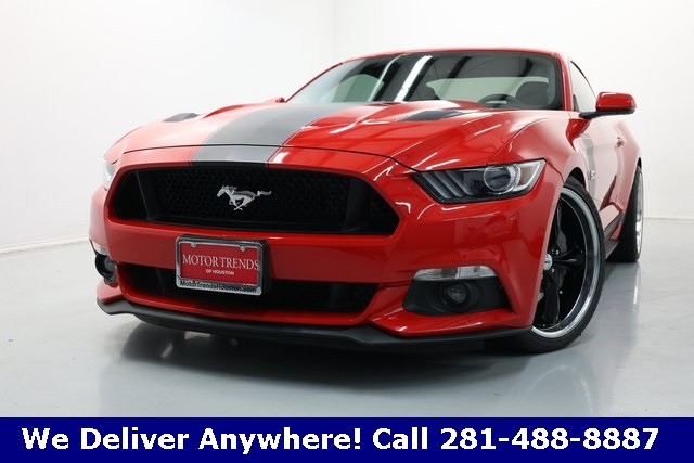 Ford Mustang Vehicle Image 02
