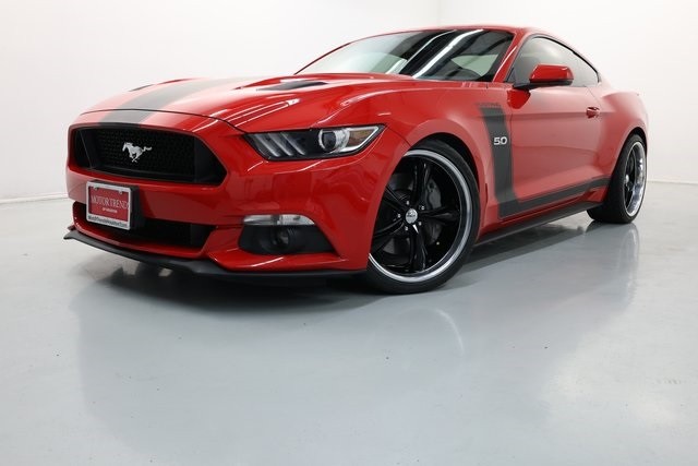 Ford Mustang Vehicle Image 40