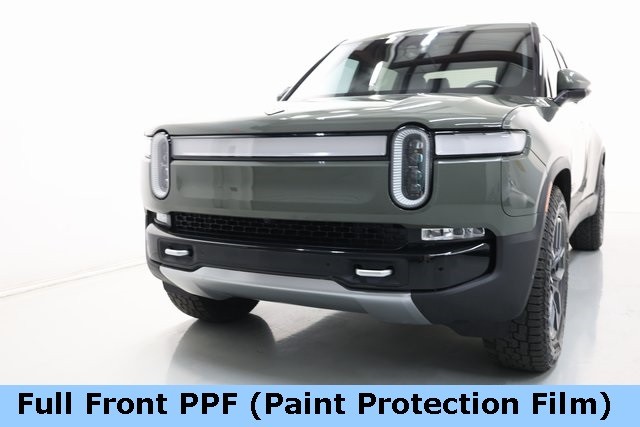 Rivian R1T Vehicle Image 04
