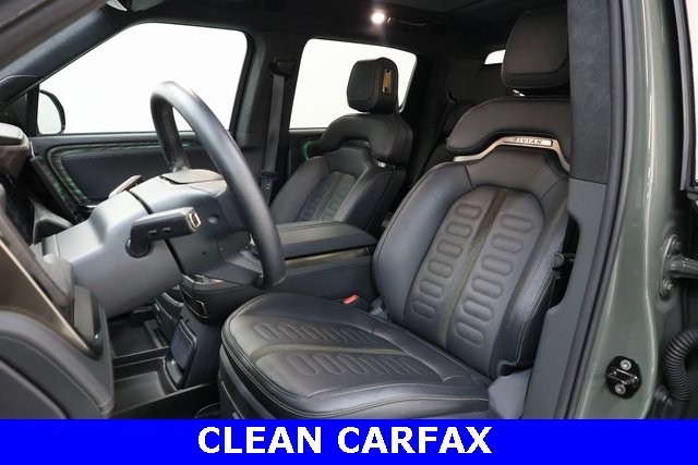 Rivian R1T Vehicle Image 08
