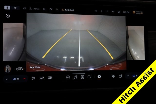 Rivian R1T Vehicle Image 24