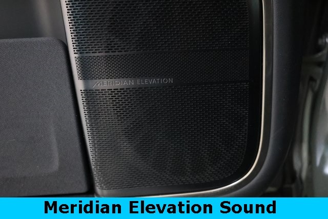 Rivian R1T Vehicle Image 39