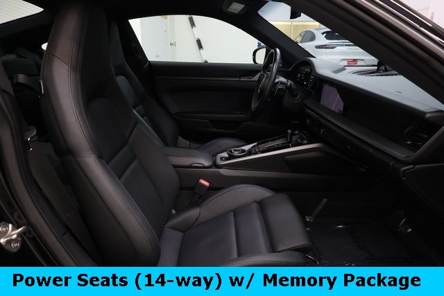 Porsche 911 Vehicle Image 12