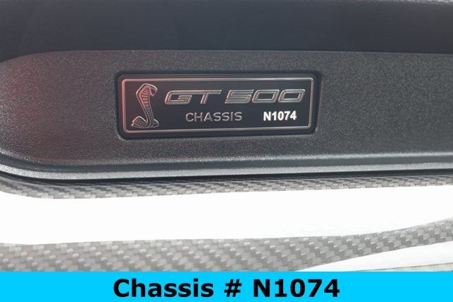 Ford Mustang Vehicle Image 04