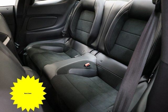 Ford Mustang Vehicle Image 15