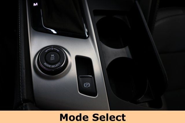 Chevrolet Corvette Vehicle Image 26