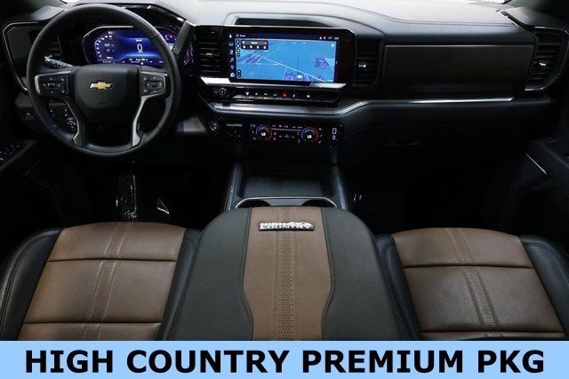 Chevrolet Silverado 3500HD Vehicle Image 11