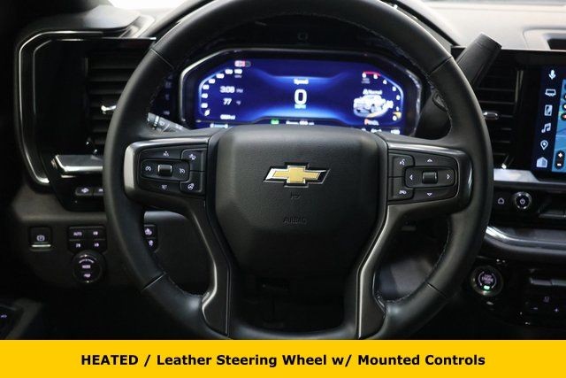 Chevrolet Silverado 3500HD Vehicle Image 42