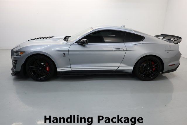 Ford Mustang Vehicle Image 15